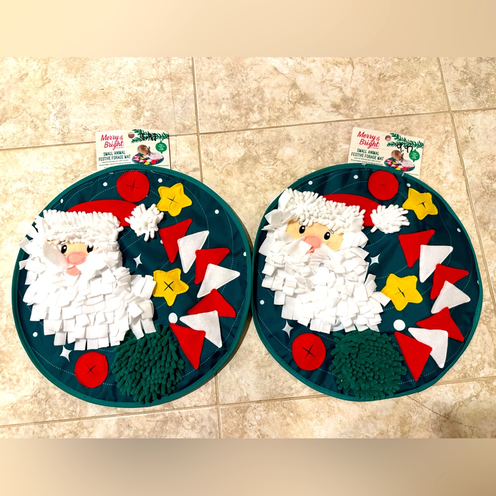 Pets forage festive mat